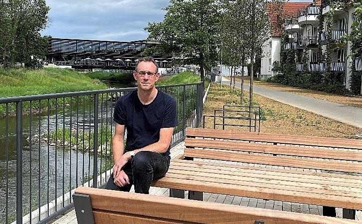 Jens Matthias, Ko-Fraktionsvorsitzender der Grünen lobt den Ausbau des Niddauferwegs