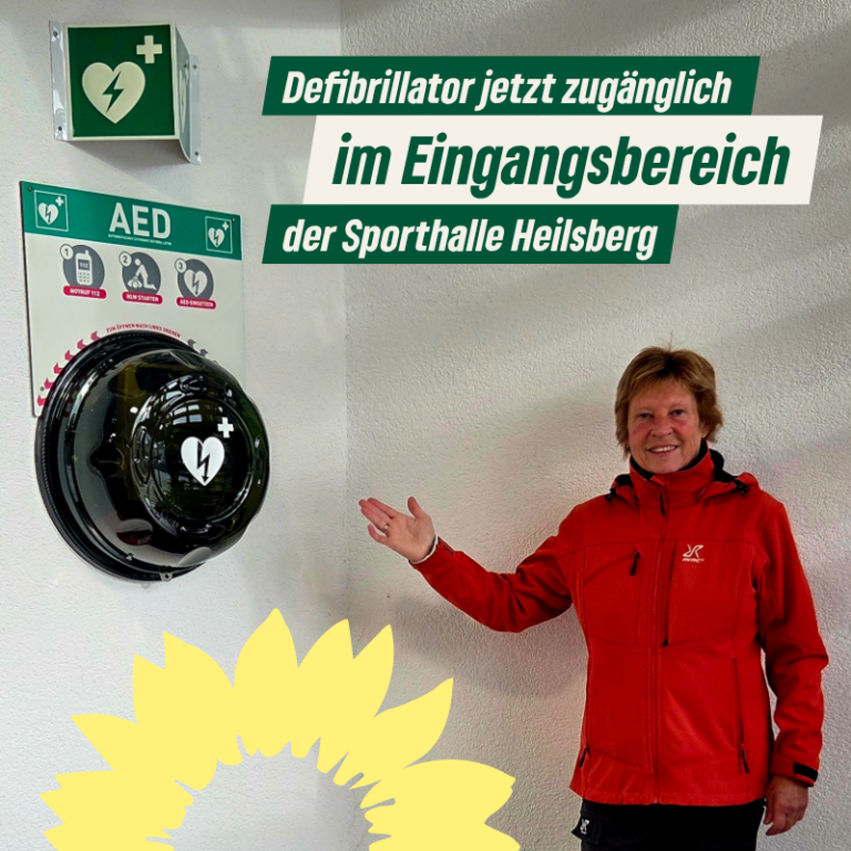 Defibrillator jetzt zugänglich im Eingangsbereich der Sporthalle Heilsberg